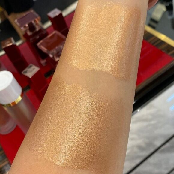 Tom Ford Soleil Face and Body Illuminizer 03 Bronze - Picture 6 of 12